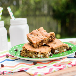 chocolate-chip-cookie-bars